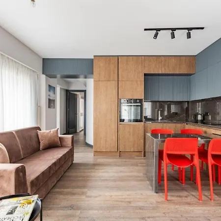Cozy Bright Wparking 2bd1bath Home!#338 Apartment *