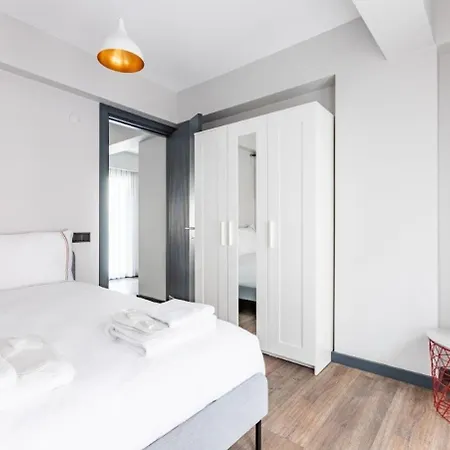 Charming Bright New 2bd1bath Wparking!#339 * Istambul