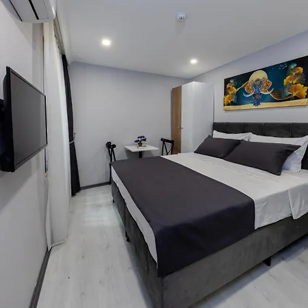 Aya Langa Aparthotel