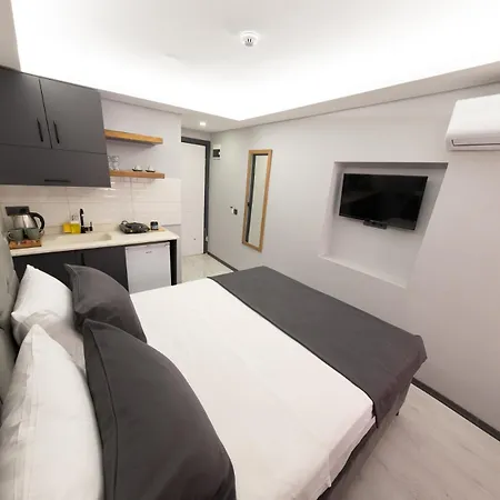 Aya Langa Aparthotel