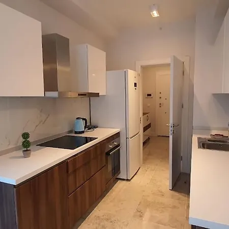 Security Deluxe Apartment *