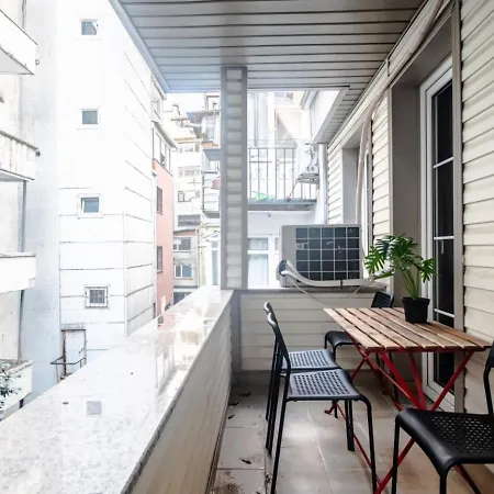 Apartment Exclusive Flat With Balcony In Nisantasi Istanbul