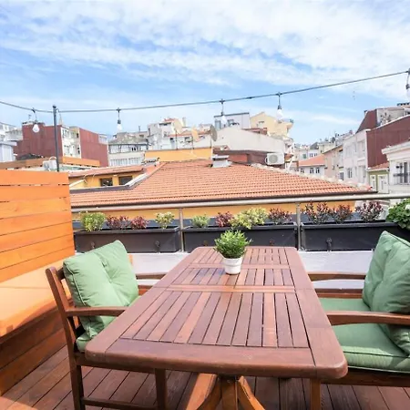 Stylish Duplex In Beyolu With Private Terrace * Istanbul