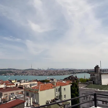 アパートホテル Istanbul Guesthouse *