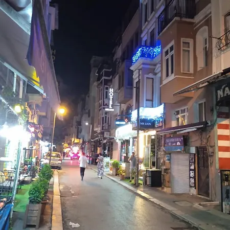 Homestay Yellow Bull Istanbul