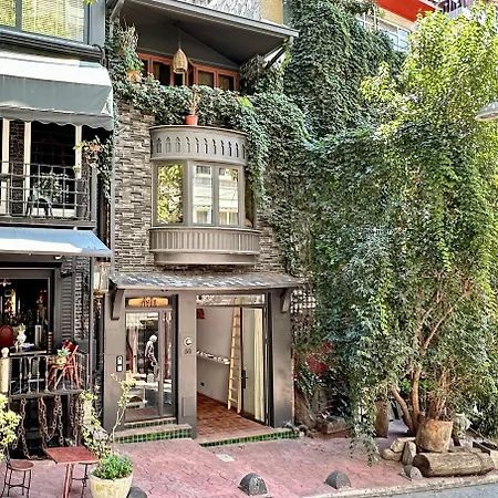 Boheme House With Bathtub & Terrace Istanbul