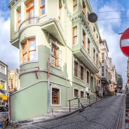Apartment Comelivego Besiktas 1