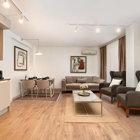 Apartament Marmada *