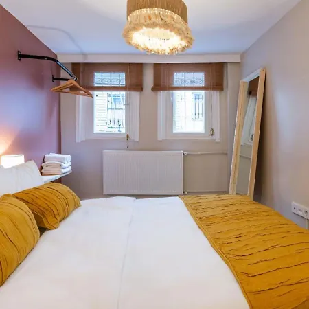 Appartamento Gorgeous House With Refreshing Garden In Besiktas