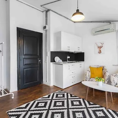 Aparthotel No11 *