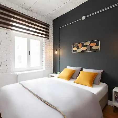 Aparthotel No11 *