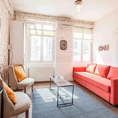 No11 Aparthotel