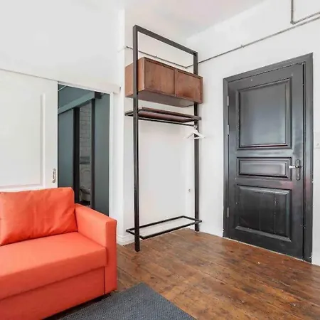 No11 Aparthotel *