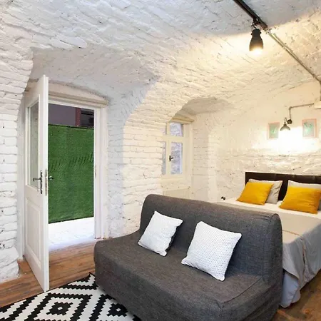 No11 Aparthotel