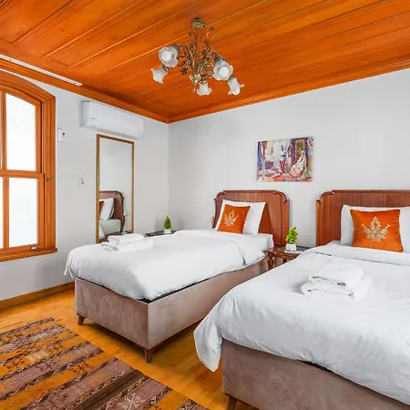Luxurious Ottoman Style Mansion In Fatih Istanbul