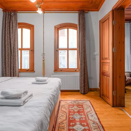 Luxurious Ottoman Style Mansion In Fatih Holiday home Istanbul