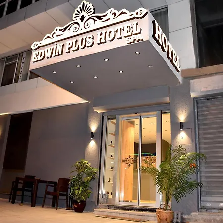 Edwin Hotel 3*