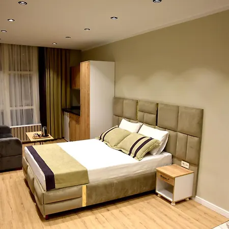 Hotel Edwin 3*