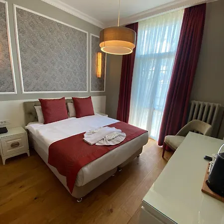 Triada Taksim - Special Category