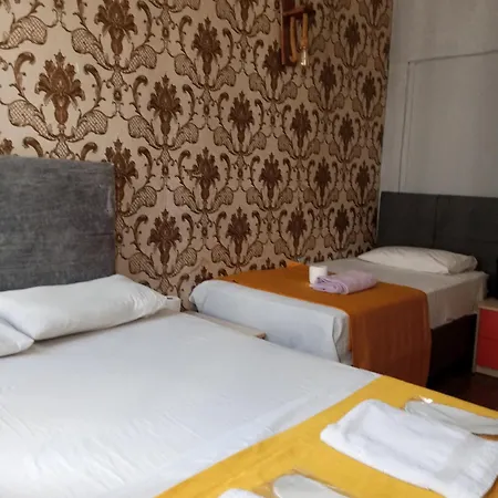 Pangea Hotel *