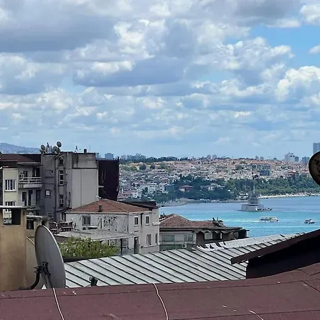 Wonder Homes- Spacious Dublex, 5br, 2ba, Terrace Istanbul