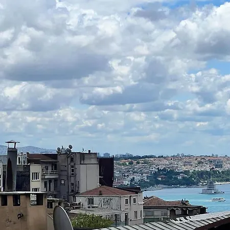 Wonder Homes- Spacious Dublex, 5br, 2ba, Terrace Istanbul