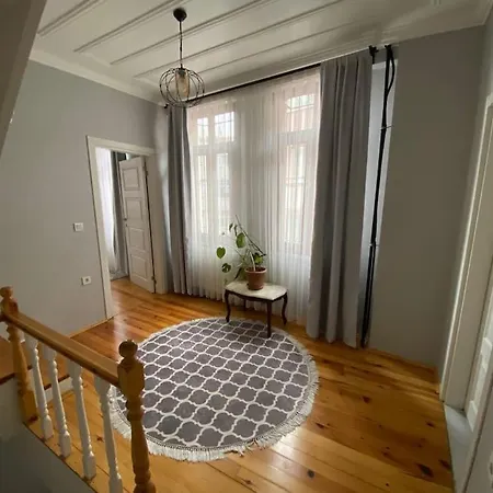 Tekfur Sarayi Ve Kariye Muezesi Yakininda Tarihi Ev Apartment *