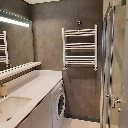 New Modern 2br 2ba * Istanbul