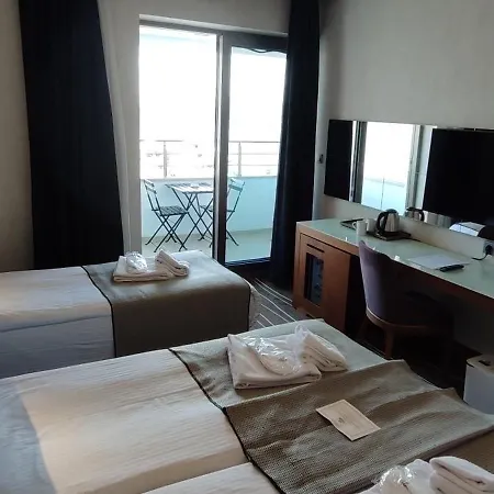 Cihangir Bosphorus 4*