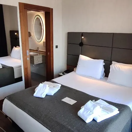Cihangir Bosphorus Hotel 4*