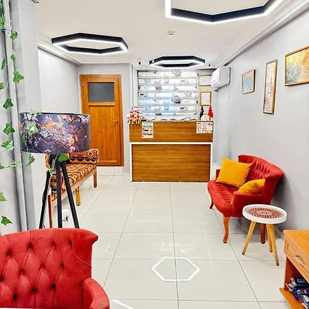 Tavra Hotel 2*