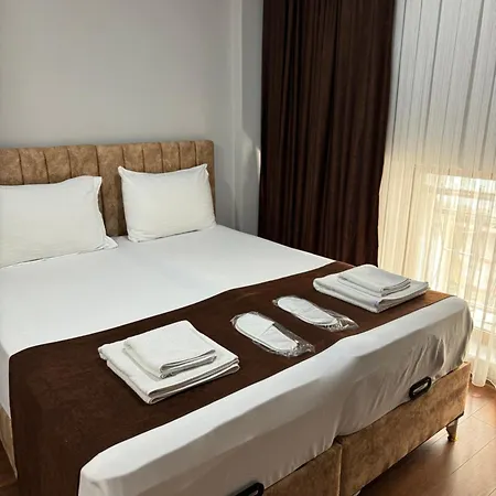 Tavra Hotell