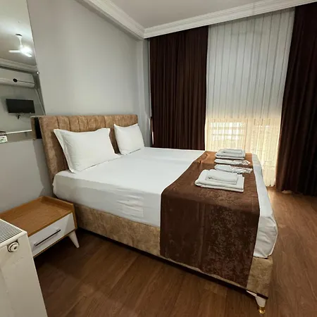Hotel Tavra 2*