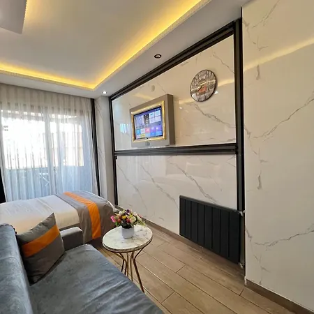 Aparthotel Taksim Larissa 2*