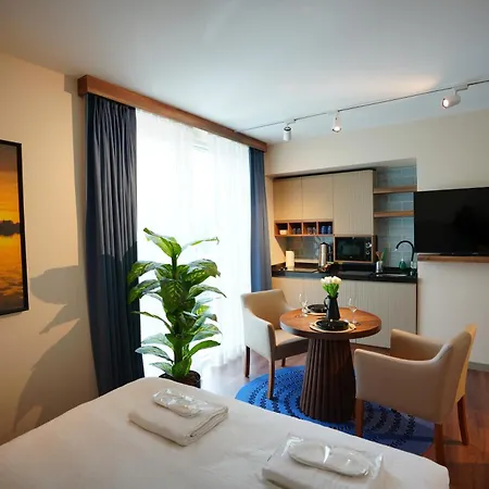Dream House 22 Aparthotel *