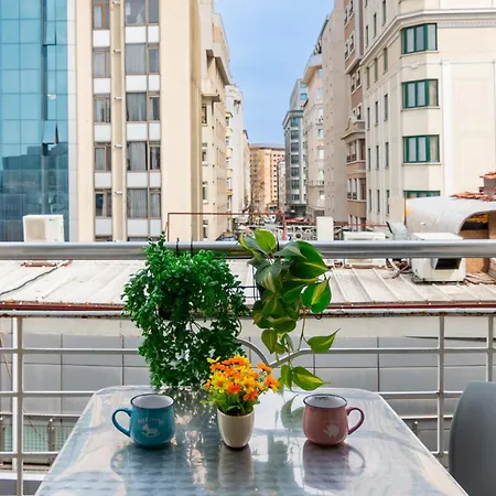 Apartment Taksim Blue