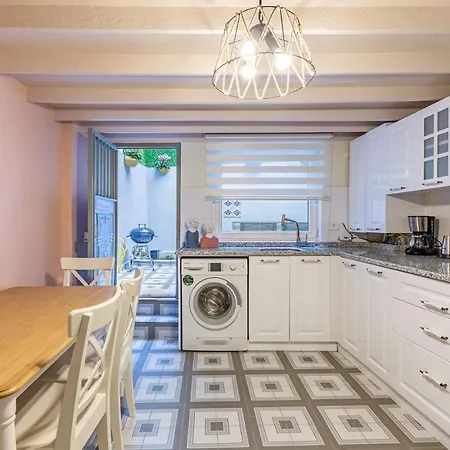 Appartamento Gorgeous House With Refreshing Garden In Besiktas