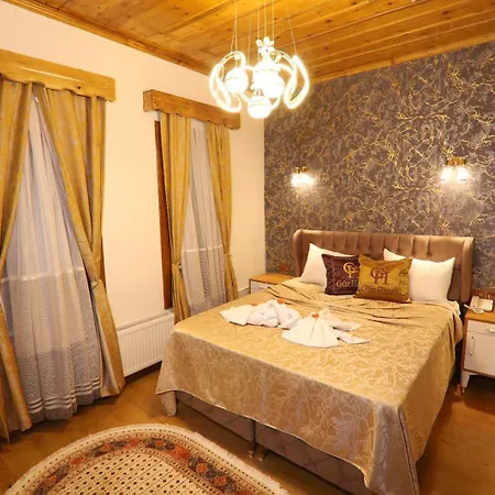 Guer Royal Aparts Hotel