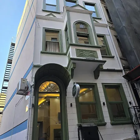 Grand Rafinn Boutique Hotel