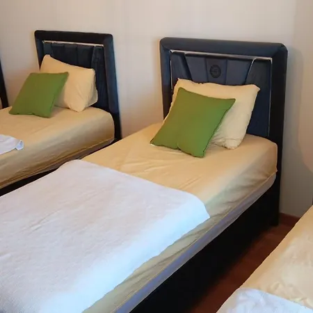 Taksim Perfect Residence, 3 Bedrooms, Pool, Sauna, Gym * Istanbul