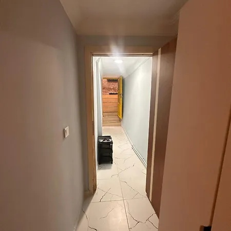 Awwa Apartment *