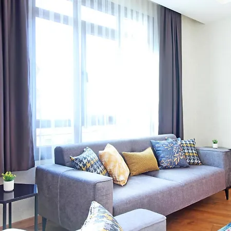 Excellent Apartment *