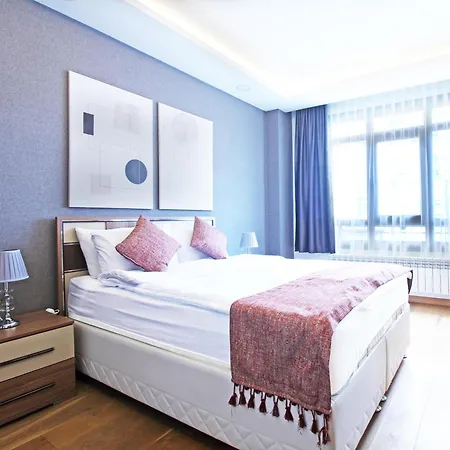 Excellent Apartment