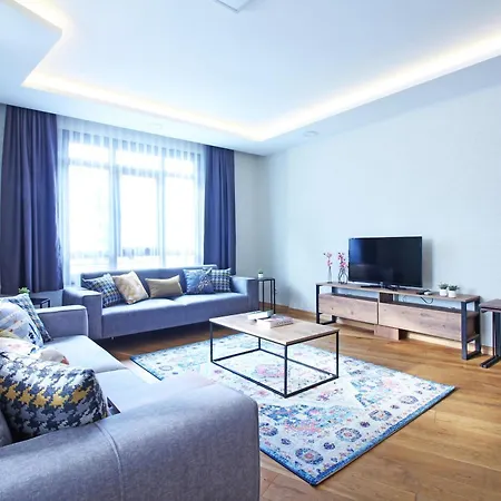 Excellent Apartment *