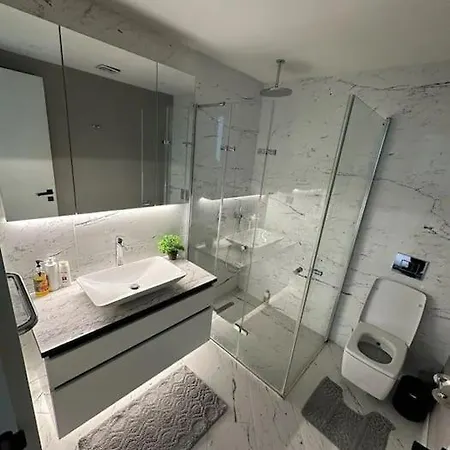 Apartment Modern Luxury At Sinpas Queen *