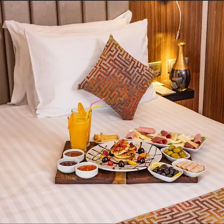 Ramada By Wyndham Alibeykoy Otel 4*