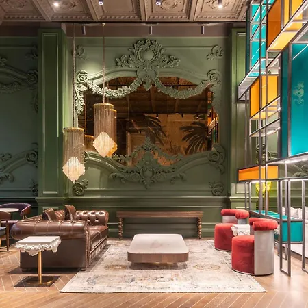 Orient Occident Istanbul, Autograph Collection *