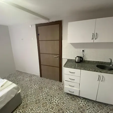 R&w Taksim * Стамбул