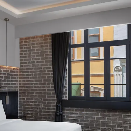 Decamondo Galata, A Tribute Portfolio מלון 5*