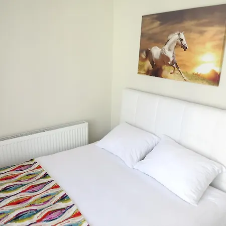 Istanberry - Paradise Two Bedroom Aparthotel *